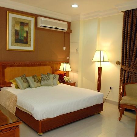 Al Muntazah Plaza Hotel Doha Ngoại thất bức ảnh