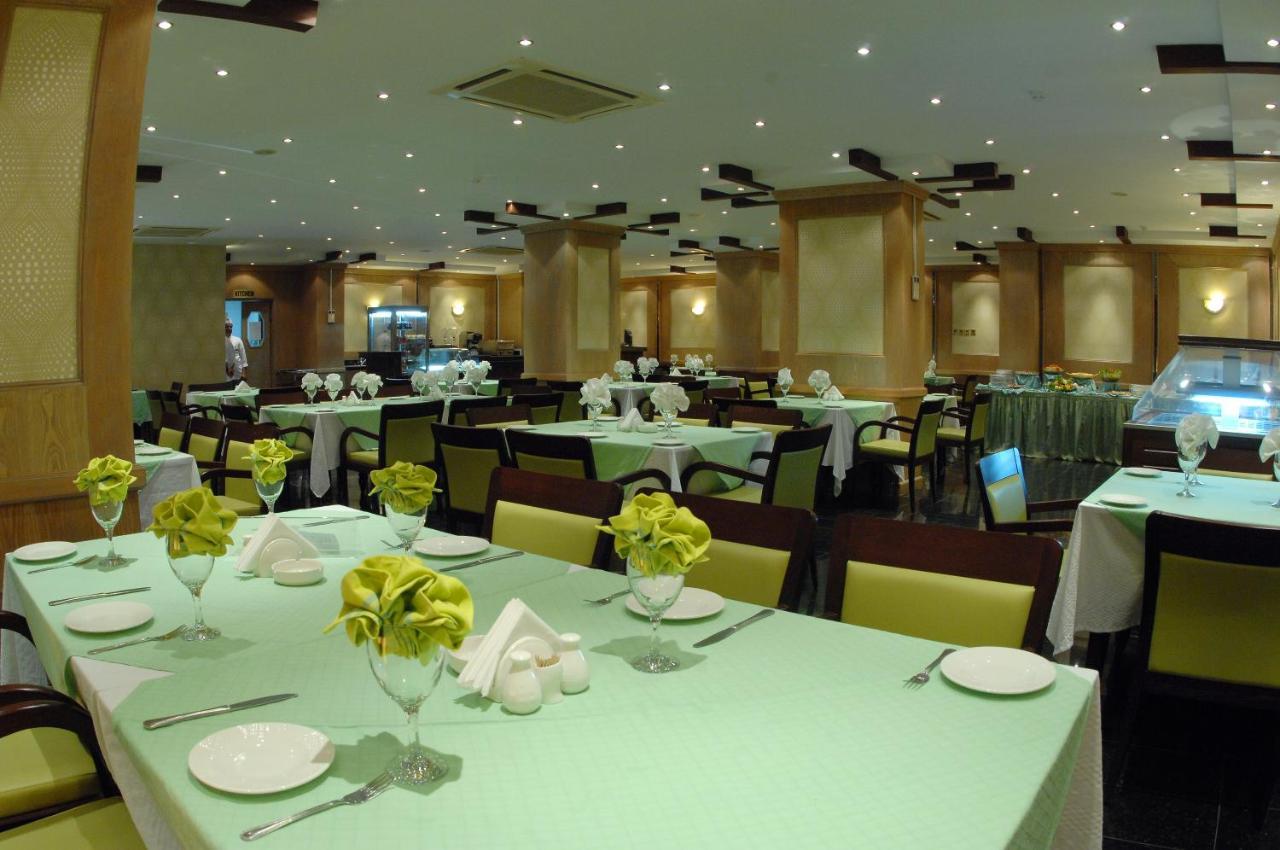 Al Muntazah Plaza Hotel Doha Ngoại thất bức ảnh