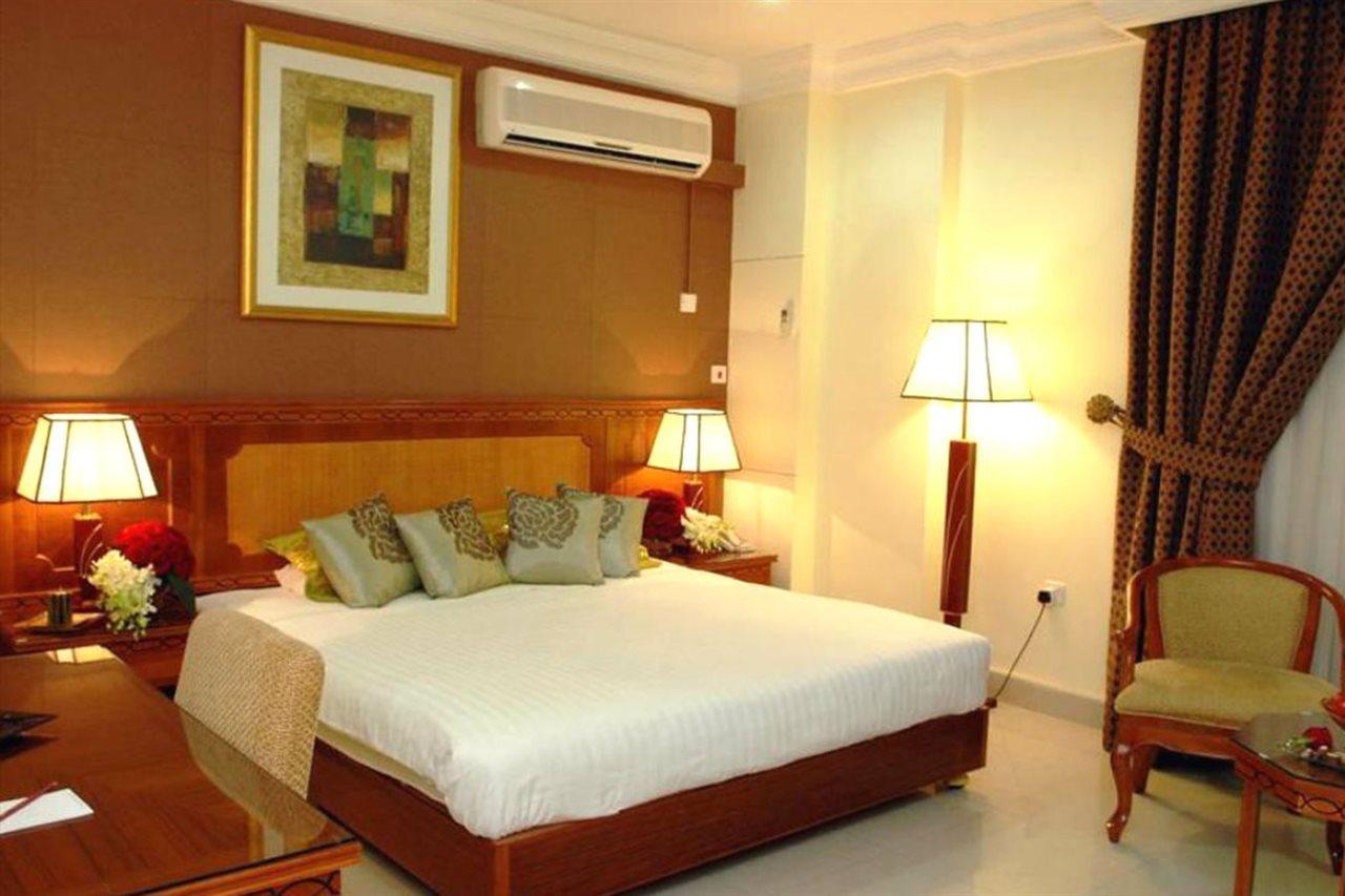Al Muntazah Plaza Hotel Doha Ngoại thất bức ảnh